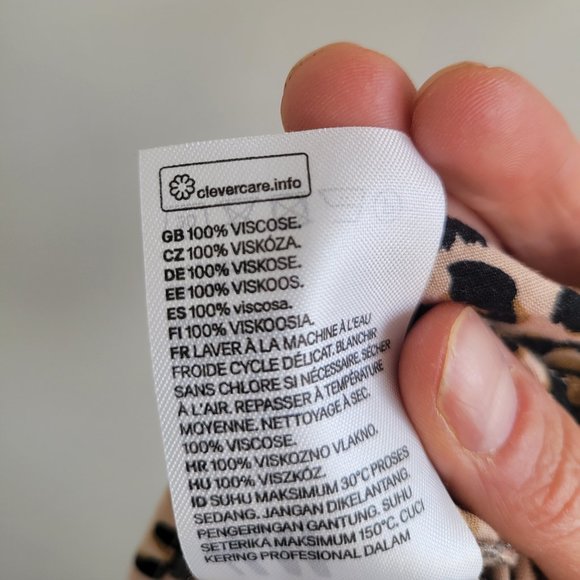 H&M flowy leopard print tank top - Picture 6 of 6